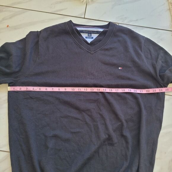 Tommy Hilfiger mens black v neck sweater - Picture 5 of 5